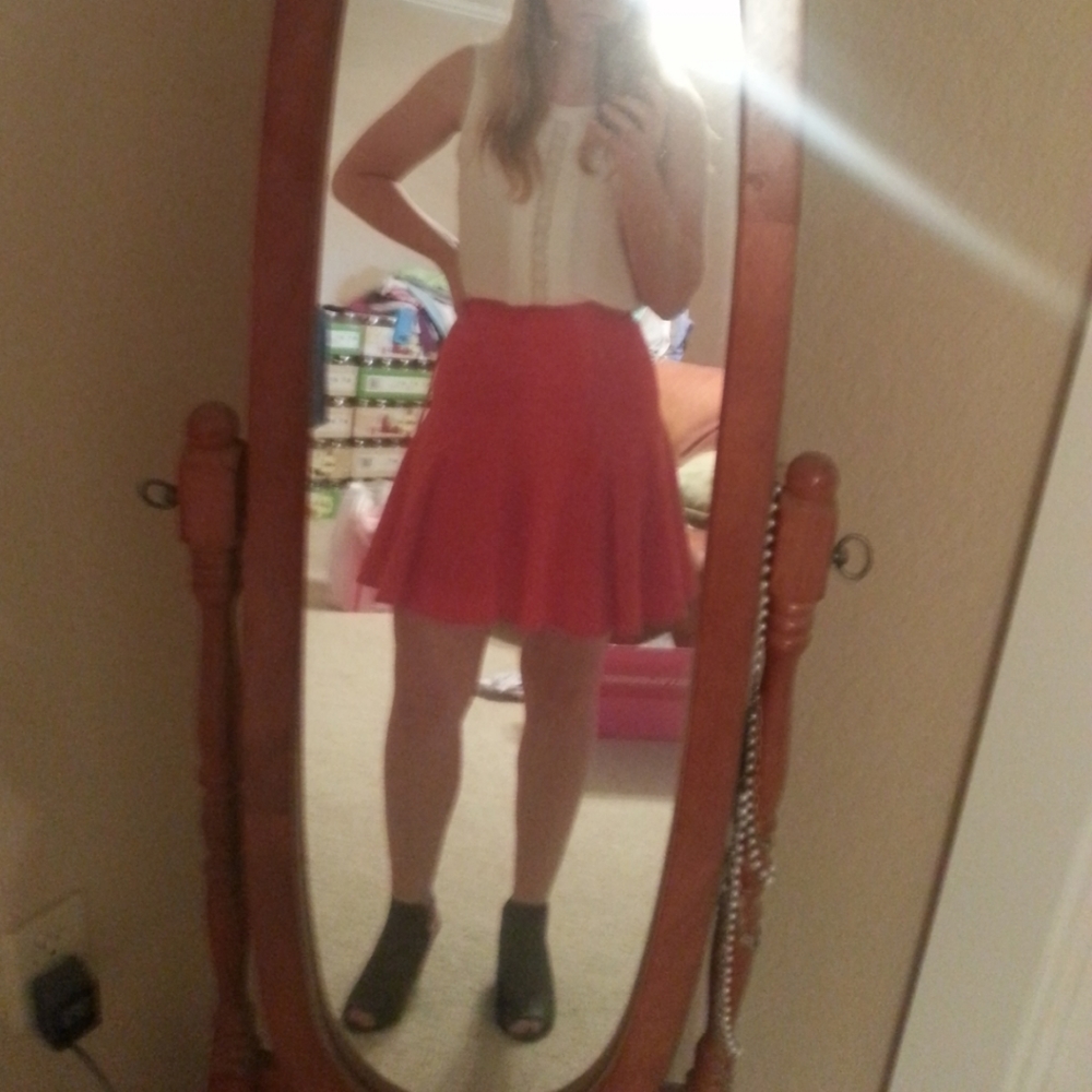 Gianni Bini Flutter Skirt - Picture 7 of 7